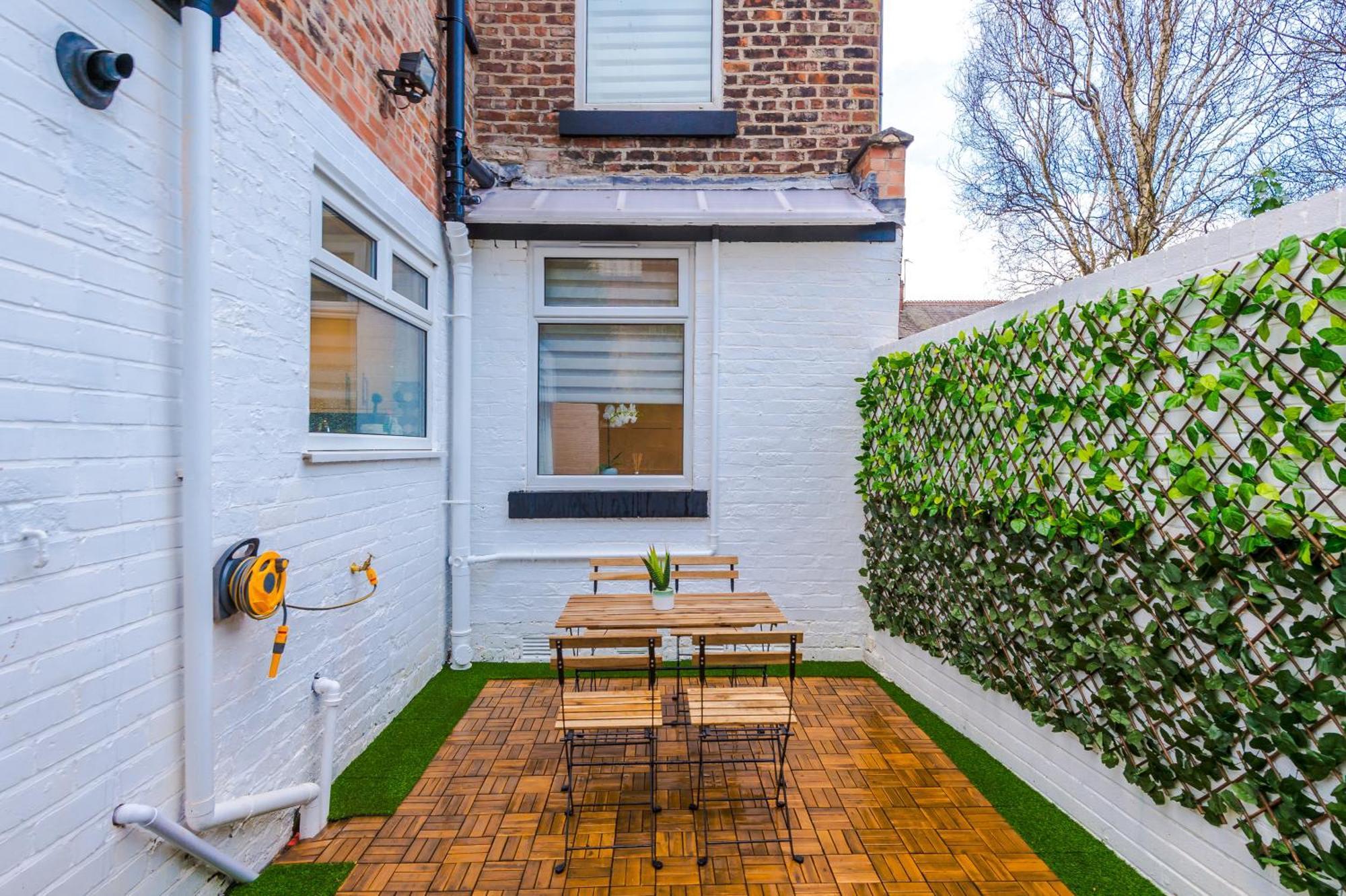 4 Bedroom Victorian House Manchester Exterior photo